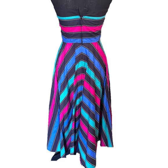 Vintage Foxy Lady 80s Strapless Flared Dress – Party Glam, Retro Vibes - Picture 5 of 7